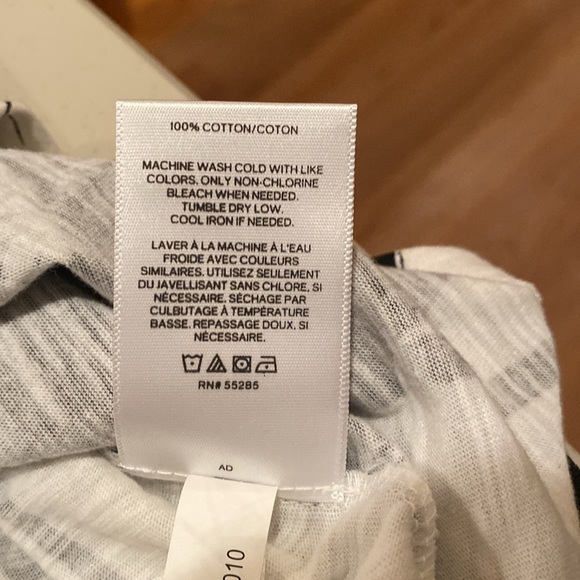 *New* Express short sleeve t-shirt. Color: Black/White. Size: M - Picture 5 of 5